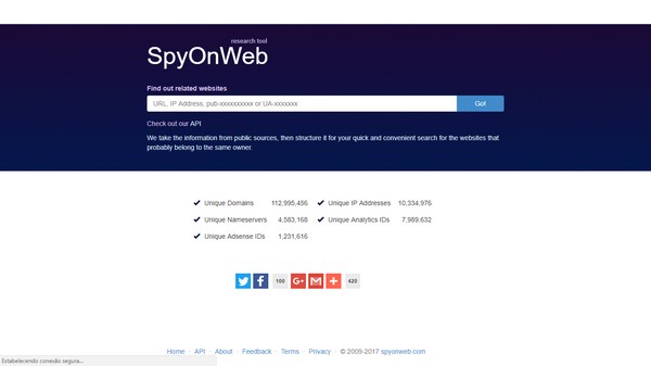 SpyOnWeb é uma das ferramenta gratuitas para analisar seus concorrentes