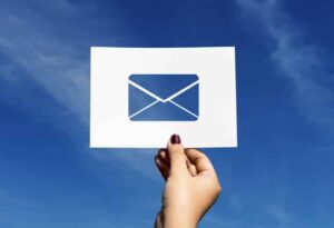 Use diferentes tipos de e-mail marketing com uma agência